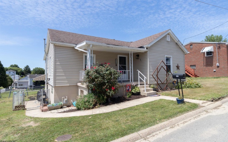 1619 Gould Avenue, Clarksburg, West Virginia 26301, 2 Bedrooms Bedrooms, 5 Rooms Rooms,1 BathroomBathrooms,Single Family Detached,For Sale,Gould,10156284