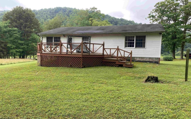 2390 Limestone Road, Parsons, West Virginia 26287, 3 Bedrooms Bedrooms, 8 Rooms Rooms,1 BathroomBathrooms,Single Family Detached,For Sale,Limestone,10153137