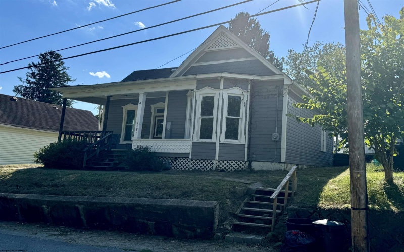 1100 Lowell Street, Fairmont, West Virginia 26554, 2 Bedrooms Bedrooms, 6 Rooms Rooms,1 BathroomBathrooms,Single Family Detached,For Sale,Lowell,10156304