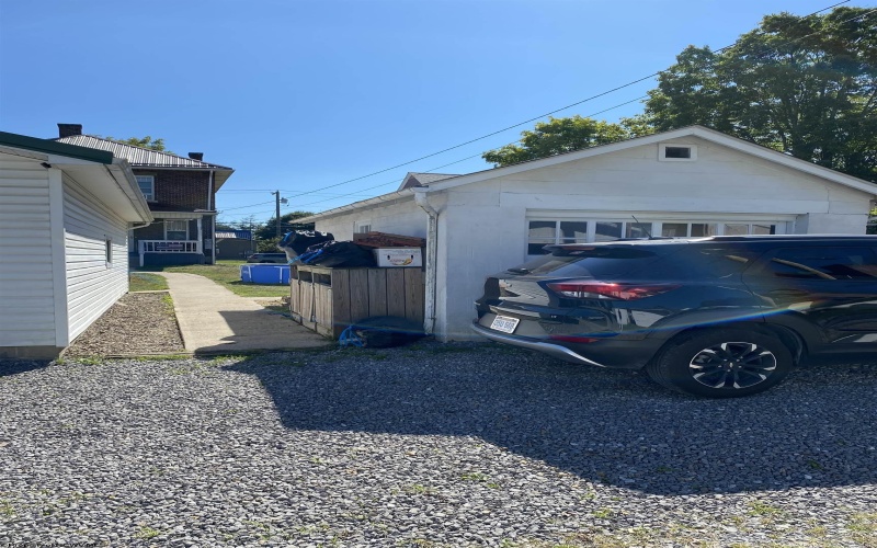 324 Central Street, Elkins, West Virginia 26241-9999, 4 Bedrooms Bedrooms, 7 Rooms Rooms,1 BathroomBathrooms,Single Family Detached,For Sale,Central,10156321