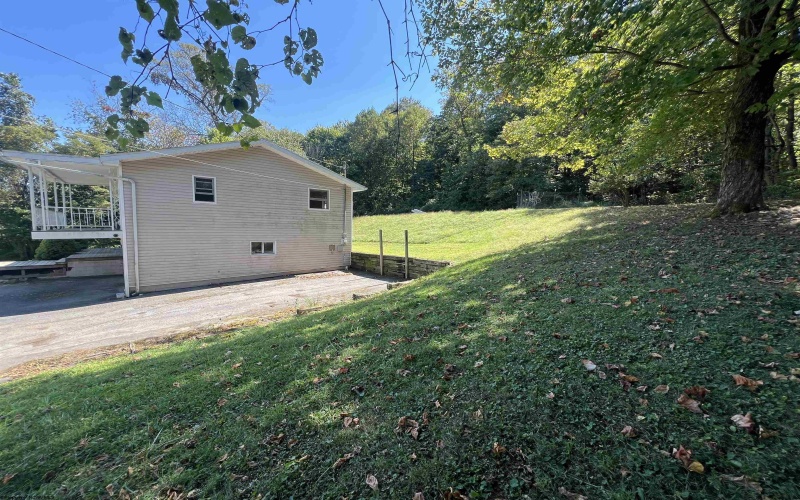 1446 Brookhaven Road, Morgantown, West Virginia 26508, 3 Bedrooms Bedrooms, 6 Rooms Rooms,1 BathroomBathrooms,Single Family Detached,For Sale,Brookhaven,10156356