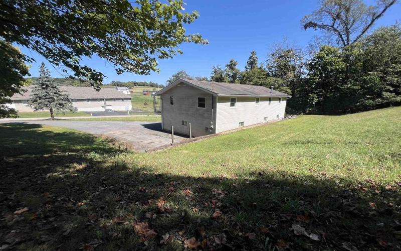 1446 Brookhaven Road, Morgantown, West Virginia 26508, 3 Bedrooms Bedrooms, 6 Rooms Rooms,1 BathroomBathrooms,Single Family Detached,For Sale,Brookhaven,10156356