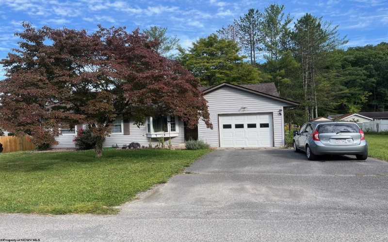 129 Poplar Road, Beverly, West Virginia 26253, 3 Bedrooms Bedrooms, 7 Rooms Rooms,1 BathroomBathrooms,Single Family Detached,For Sale,Poplar,10156360