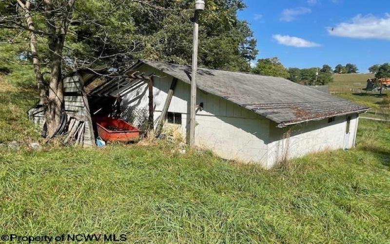 2309 Vista View Road, Kingwood, West Virginia 26537-8451, 3 Bedrooms Bedrooms, 7 Rooms Rooms,2 BathroomsBathrooms,Single Family Detached,For Sale,Vista View,10156373