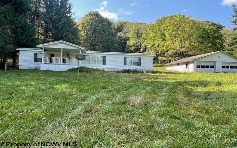 2309 Vista View Road, Kingwood, West Virginia 26537-8451, 3 Bedrooms Bedrooms, 7 Rooms Rooms,2 BathroomsBathrooms,Single Family Detached,For Sale,Vista View,10156373