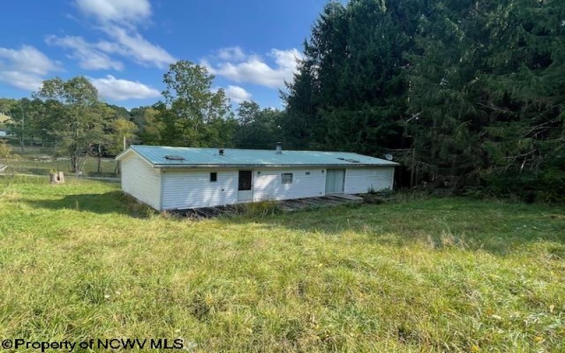 2309 Vista View Road, Kingwood, West Virginia 26537-8451, 3 Bedrooms Bedrooms, 7 Rooms Rooms,2 BathroomsBathrooms,Single Family Detached,For Sale,Vista View,10156373