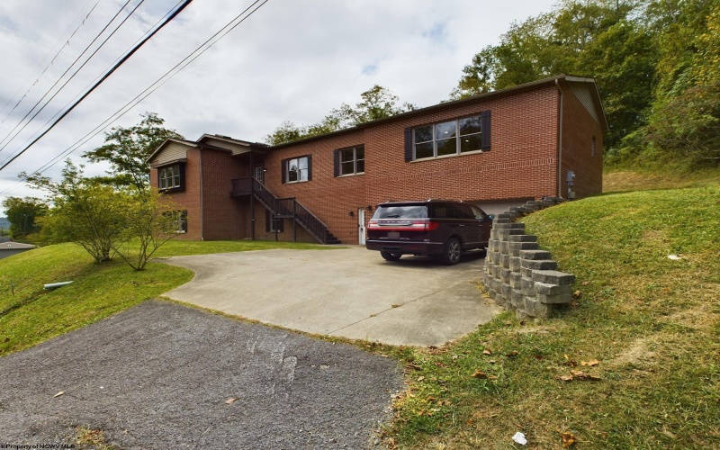 300 Jerome Street, Morgantown, West Virginia 26501, 3 Bedrooms Bedrooms, 8 Rooms Rooms,3 BathroomsBathrooms,Single Family Detached,For Sale,Jerome,10156434