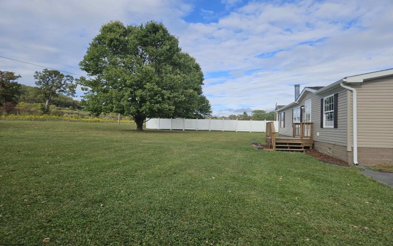 170 Sunny Hill Road, Masontown, West Virginia 26542, 3 Bedrooms Bedrooms, 6 Rooms Rooms,2 BathroomsBathrooms,Single Family Detached,For Sale,Sunny Hill,10156438