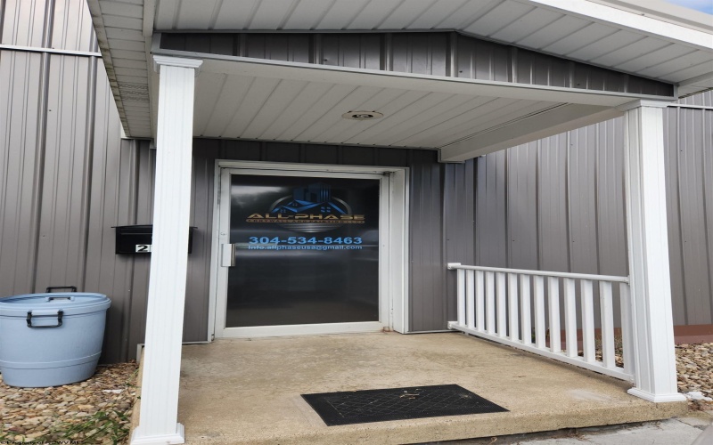 210 Park Avenue, Fairmont, West Virginia 26554, ,Commercial/industrial,For Sale,Park,10156485