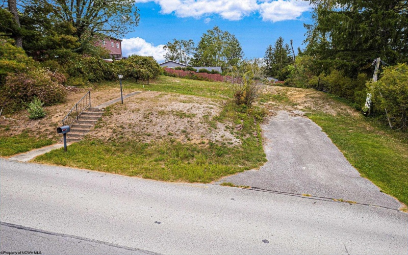 563 Killarney Drive, Morgantown, West Virginia 26505, ,Lots/land,For Sale,Killarney,10156491