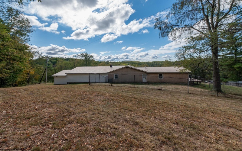 944 Bethel Church Road, Maidsville, West Virginia 26541, 3 Bedrooms Bedrooms, 7 Rooms Rooms,2 BathroomsBathrooms,Single Family Detached,For Sale,Bethel Church,10156508