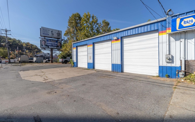 109 Lodgeville Road, Bridgeport, West Virginia 26330-1634, ,Commercial/industrial,For Sale,Lodgeville,10156503