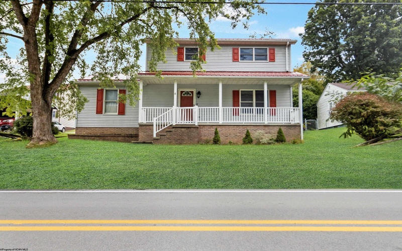 20 Pioneer Villas, Morgantown, West Virginia 26508, 3 Bedrooms Bedrooms, 10 Rooms Rooms,2 BathroomsBathrooms,Single Family Detached,For Sale,Pioneer,10156548