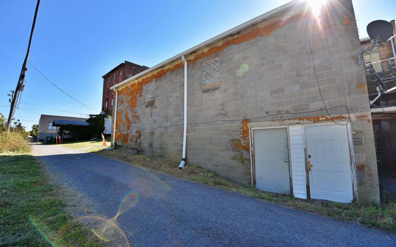 626 Elk Street, Gassaway, West Virginia 26624, ,Commercial/industrial,For Sale,Elk,10156597