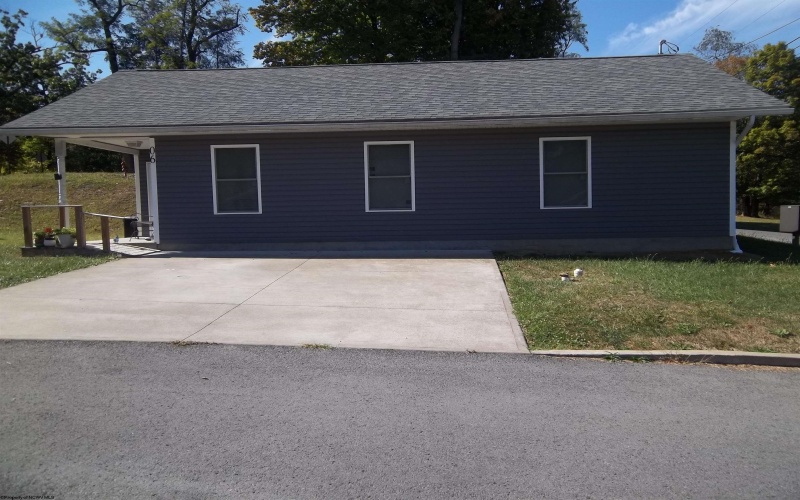 6 Addison Circle, Morgantown, West Virginia 26505, 3 Bedrooms Bedrooms, 5 Rooms Rooms,1 BathroomBathrooms,Single Family Detached,For Sale,Addison,10156637