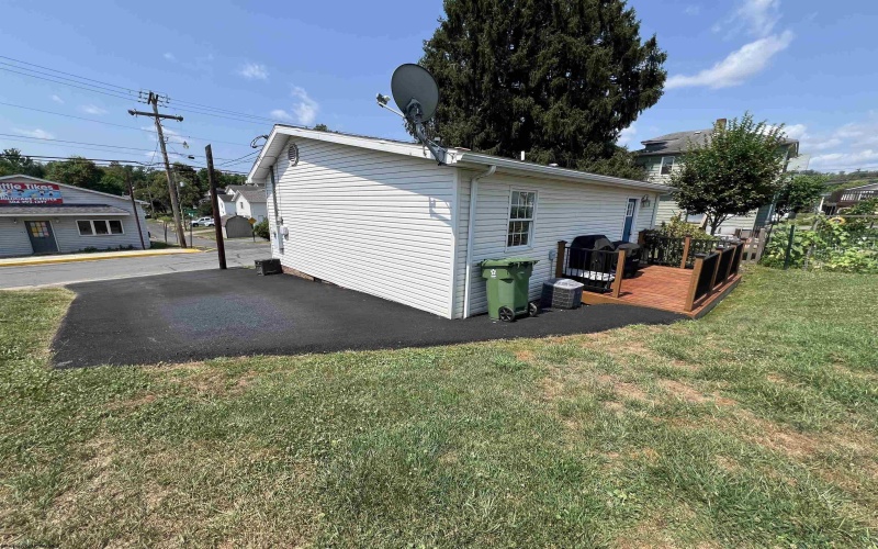 401 Mississippi Street, Morgantown, West Virginia 26501, 2 Bedrooms Bedrooms, 4 Rooms Rooms,1 BathroomBathrooms,Residential Rentals,For Rent,Mississippi,10156665