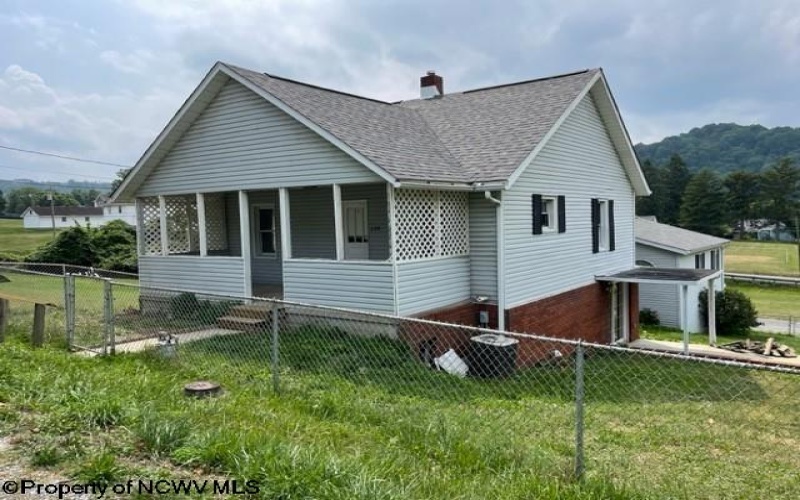 289 Sherwood Street, Morgantown, West Virginia 26505, 3 Bedrooms Bedrooms, 7 Rooms Rooms,2 BathroomsBathrooms,Residential Rentals,For Rent,Sherwood,10156679