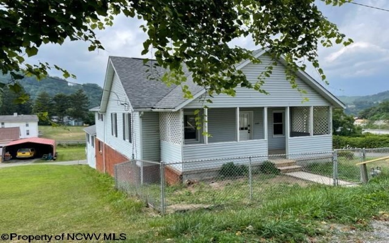 289 Sherwood Street, Morgantown, West Virginia 26505, 3 Bedrooms Bedrooms, 7 Rooms Rooms,2 BathroomsBathrooms,Residential Rentals,For Rent,Sherwood,10156679