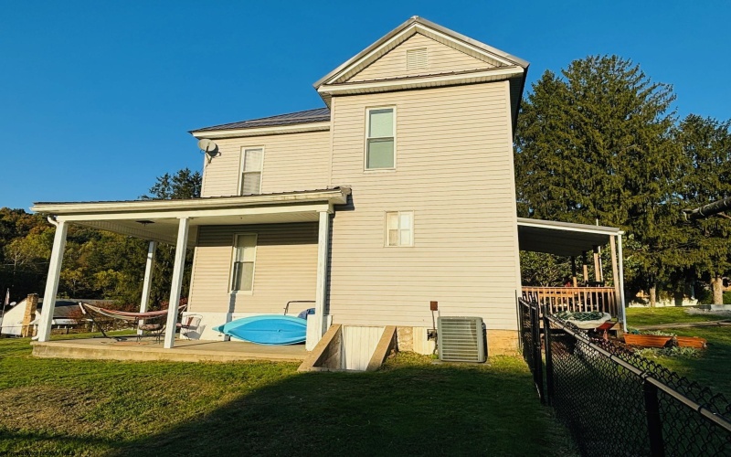 34 Sunshine Road, Mannington, West Virginia 26582, 3 Bedrooms Bedrooms, 10 Rooms Rooms,2 BathroomsBathrooms,Single Family Detached,For Sale,Sunshine,10156671