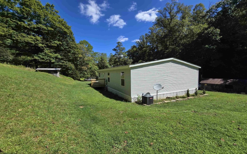 334 Samaria Road, Fairmont, West Virginia 26554, 3 Bedrooms Bedrooms, 8 Rooms Rooms,2 BathroomsBathrooms,Single Family Detached,For Sale,Samaria,10156745