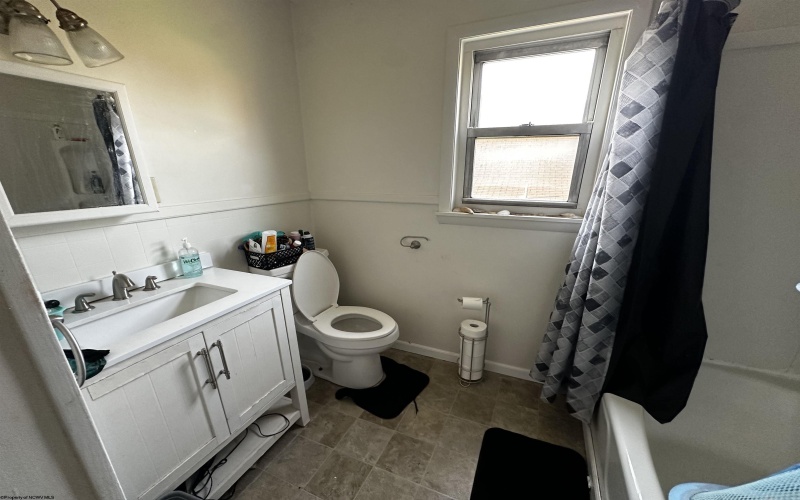 206 College Street, Glenville, West Virginia 26351, 3 Bedrooms Bedrooms, 5 Rooms Rooms,1 BathroomBathrooms,Single Family Detached,For Sale,College,10156771