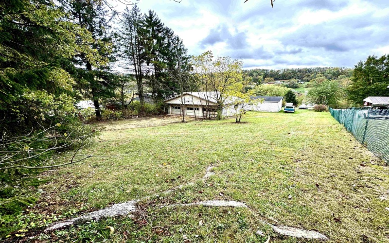 52 Burr Street, Clarksburg, West Virginia 26301, 3 Bedrooms Bedrooms, 7 Rooms Rooms,2 BathroomsBathrooms,Single Family Detached,For Sale,Burr,10156783