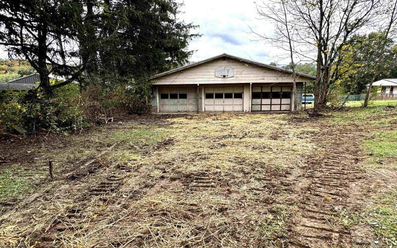 52 Burr Street, Clarksburg, West Virginia 26301, 3 Bedrooms Bedrooms, 7 Rooms Rooms,2 BathroomsBathrooms,Single Family Detached,For Sale,Burr,10156783