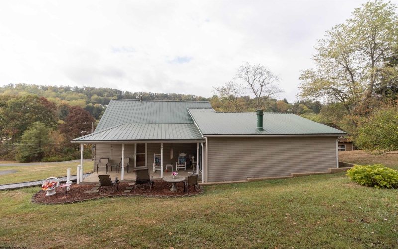 134 White Bird Way, Clarksburg, West Virginia 26301, 3 Bedrooms Bedrooms, 7 Rooms Rooms,1 BathroomBathrooms,Single Family Detached,For Sale,White Bird,10156806