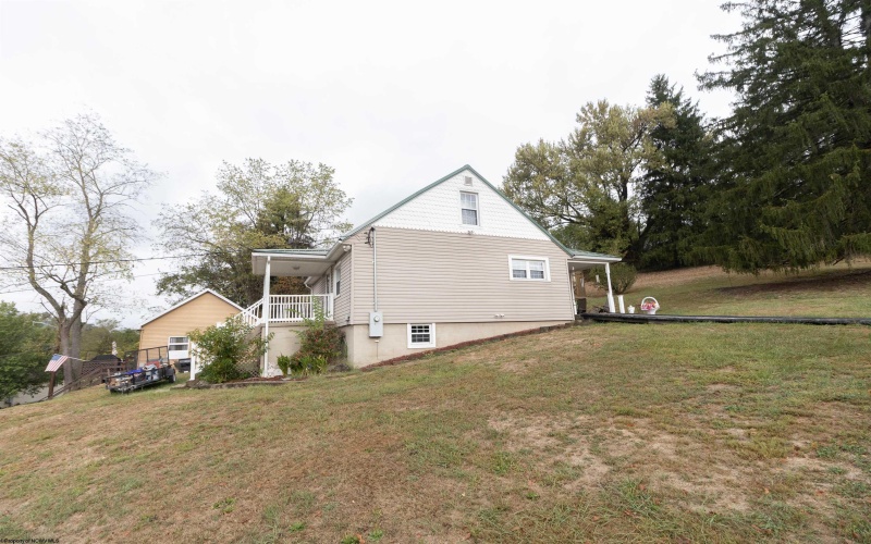 134 White Bird Way, Clarksburg, West Virginia 26301, 3 Bedrooms Bedrooms, 7 Rooms Rooms,1 BathroomBathrooms,Single Family Detached,For Sale,White Bird,10156806