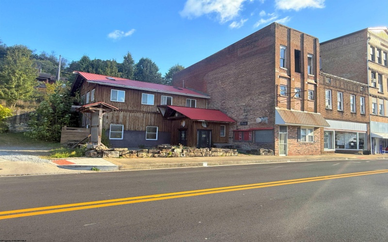 125 MAIN Street, Grafton, West Virginia 26354, ,Commercial/industrial,For Sale,MAIN,10156813