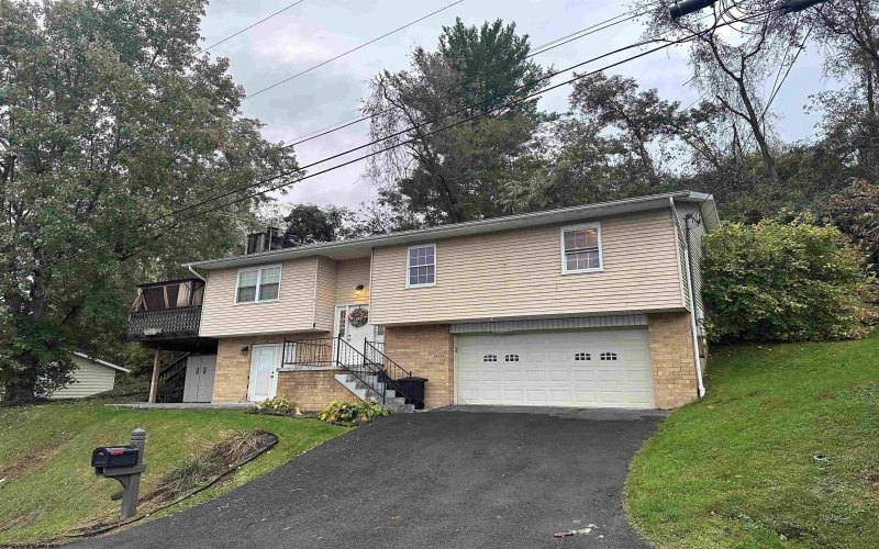 808 Alpine Street, Morgantown, West Virginia 26505, 3 Bedrooms Bedrooms, 7 Rooms Rooms,3 BathroomsBathrooms,Single Family Detached,For Sale,Alpine,10156816