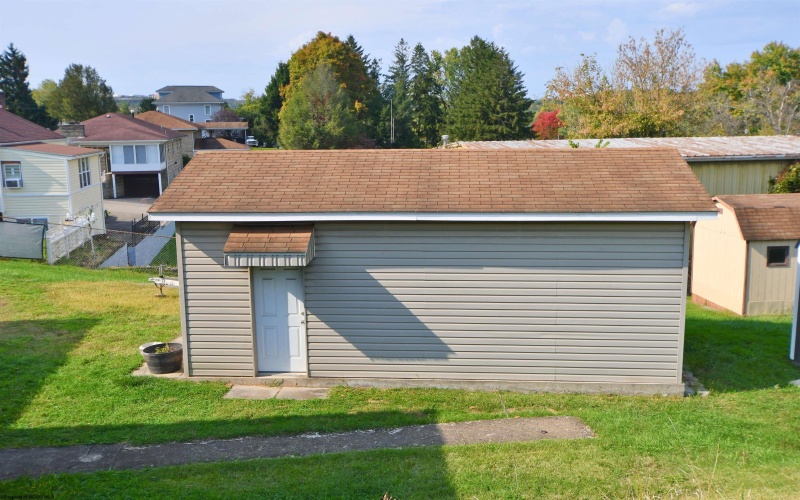 206 New York Avenue, Westover, West Virginia 26501, 4 Bedrooms Bedrooms, 8 Rooms Rooms,2 BathroomsBathrooms,Single Family Detached,For Sale,New York,10156849