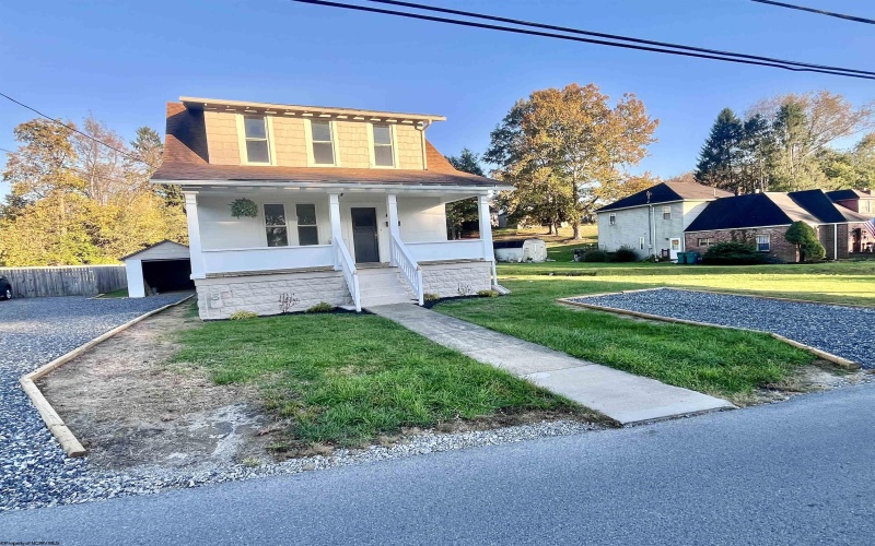 428 James Street, Bridgeport, West Virginia 26330, 3 Bedrooms Bedrooms, 9 Rooms Rooms,1 BathroomBathrooms,Single Family Detached,For Sale,James,10156867