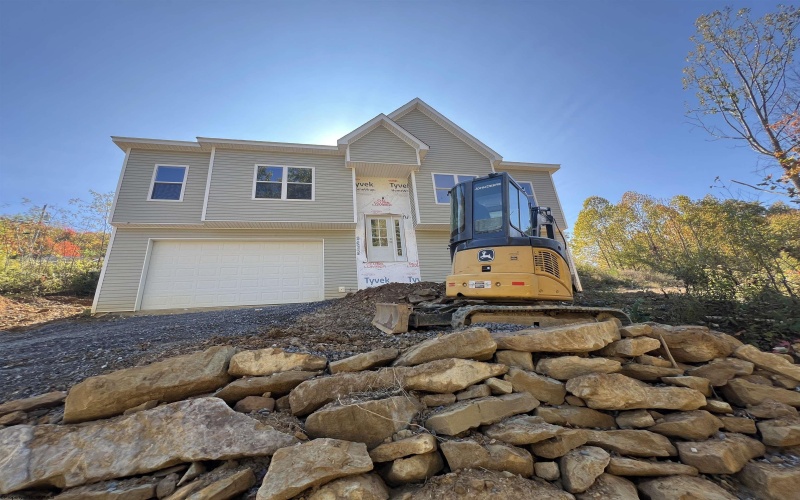 63 Stone Mine Road, Morgantown, West Virginia 26508, 4 Bedrooms Bedrooms, 7 Rooms Rooms,3 BathroomsBathrooms,Single Family Detached,For Sale,Stone Mine,10156872