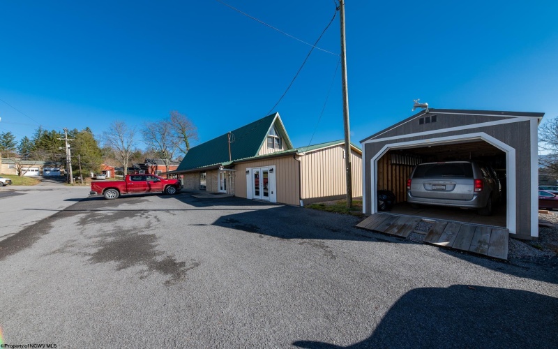 408 Main Street, Kingwood, West Virginia 26537, ,Commercial/industrial,For Sale,Main,10153759