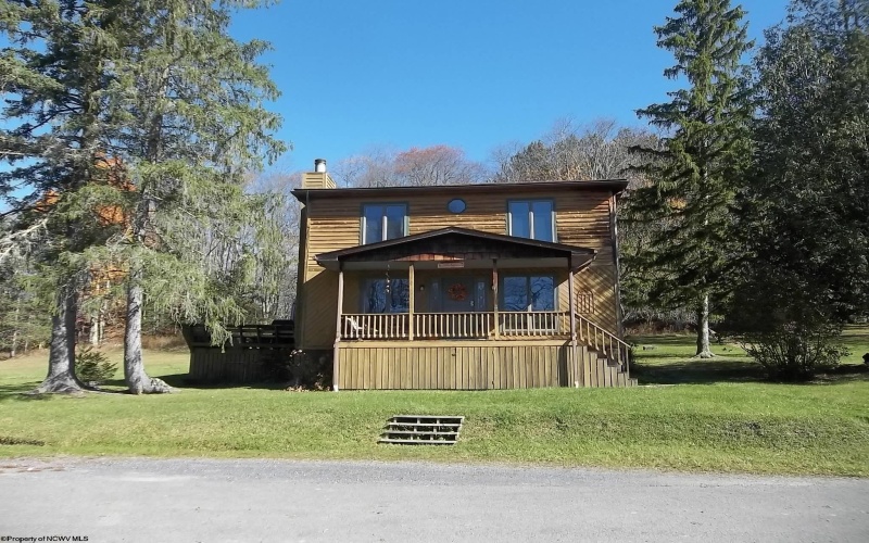 308 Snyder Run Road, Thomas, West Virginia 26292, 2 Bedrooms Bedrooms, 10 Rooms Rooms,2 BathroomsBathrooms,Single Family Detached,For Sale,Snyder Run,10156921