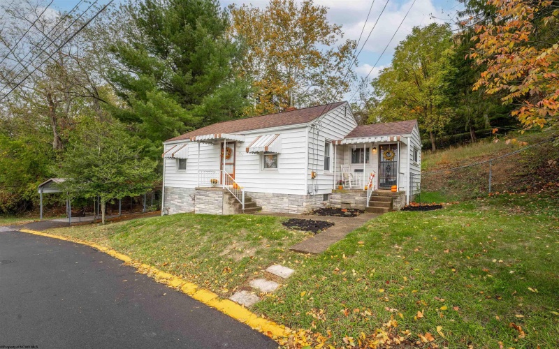 717 Southern Avenue, Morgantown, West Virginia 26501, 2 Bedrooms Bedrooms, 4 Rooms Rooms,1 BathroomBathrooms,Single Family Detached,For Sale,Southern,10156949