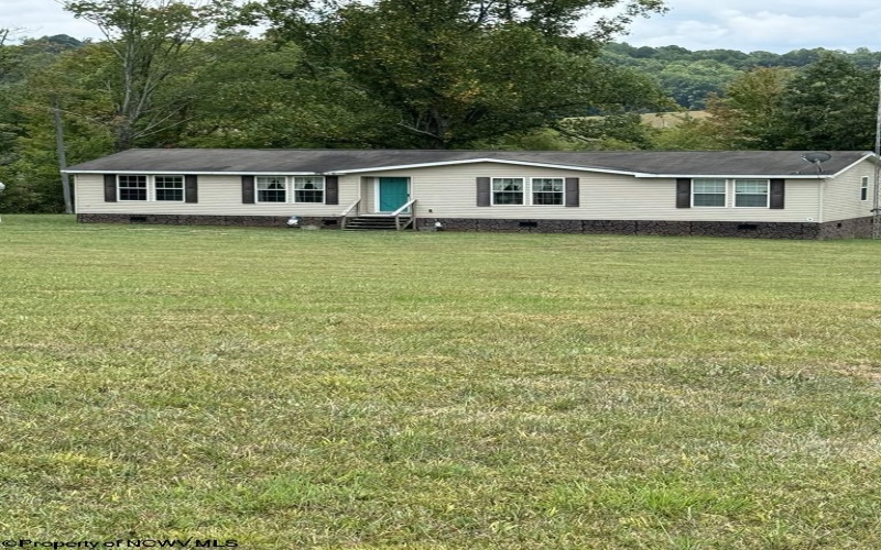 2677 Airport Road, Sutton, West Virginia 26601, 3 Bedrooms Bedrooms, 9 Rooms Rooms,2 BathroomsBathrooms,Single Family Detached,For Sale,Airport,10156974