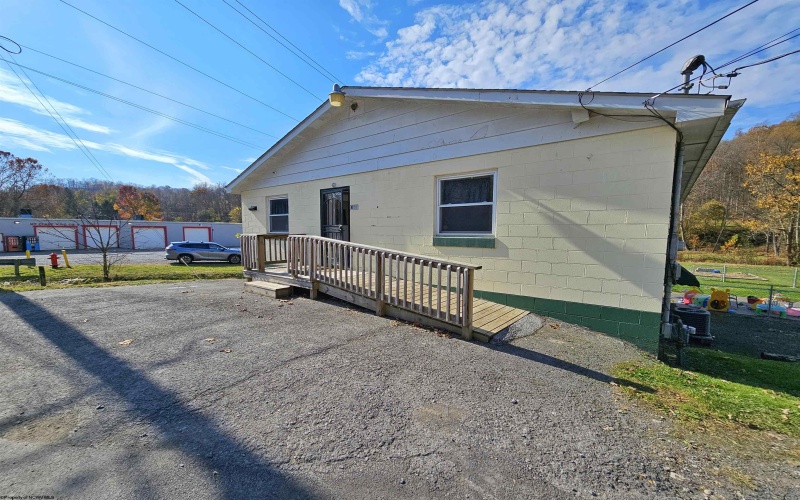 4312 Mount Clare Road, Mount Clare, West Virginia 26408, ,Commercial/industrial,For Sale,Mount Clare,10157034