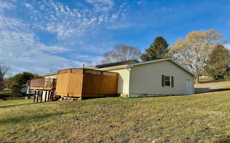 28 Belinda Drive, White Hall, West Virginia 26554, 3 Bedrooms Bedrooms, 7 Rooms Rooms,2 BathroomsBathrooms,Single Family Detached,For Sale,Belinda,10157033