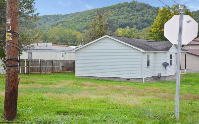 84 Lincare Lane, Mill Creek, West Virginia 26280, 3 Bedrooms Bedrooms, 6 Rooms Rooms,1 BathroomBathrooms,Single Family Detached,For Sale,Lincare,10157044