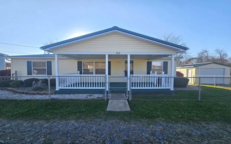 969 Montana Road, Fairmont, West Virginia 26554, 2 Bedrooms Bedrooms, 6 Rooms Rooms,2 BathroomsBathrooms,Single Family Detached,For Sale,Montana,10157079