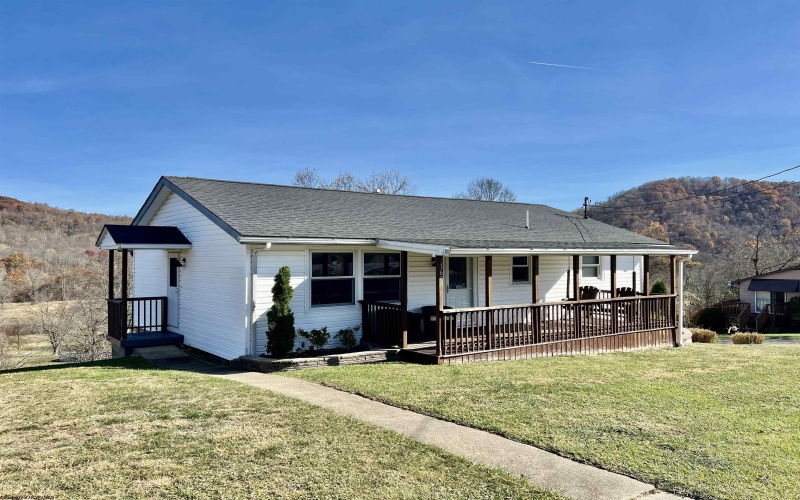 165 Ersel Street, Hepzibah, West Virginia 26369, 2 Bedrooms Bedrooms, 8 Rooms Rooms,2 BathroomsBathrooms,Single Family Detached,For Sale,Ersel,10157083