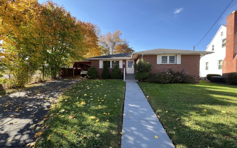 148 Hall Street, Clarksburg, West Virginia 26301, 3 Bedrooms Bedrooms, 5 Rooms Rooms,2 BathroomsBathrooms,Single Family Detached,For Sale,Hall,10157085