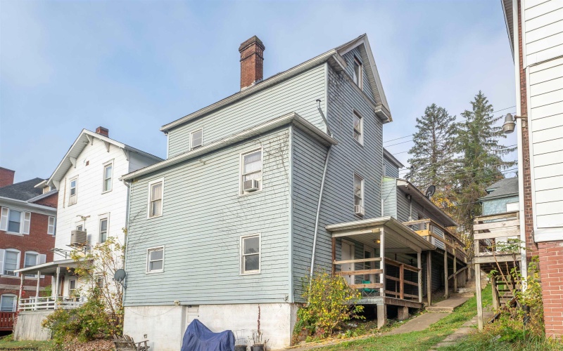 746 Willey Street, Morgantown, West Virginia 26501, ,Multi-unit/income,For Sale,Willey,10157152