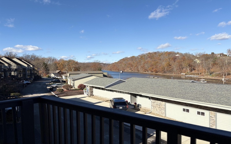 615 Mariner Village, Morgantown, West Virginia 26508, 3 Bedrooms Bedrooms, 6 Rooms Rooms,3 BathroomsBathrooms,Single Family Attached,For Sale,Mariner,10157165