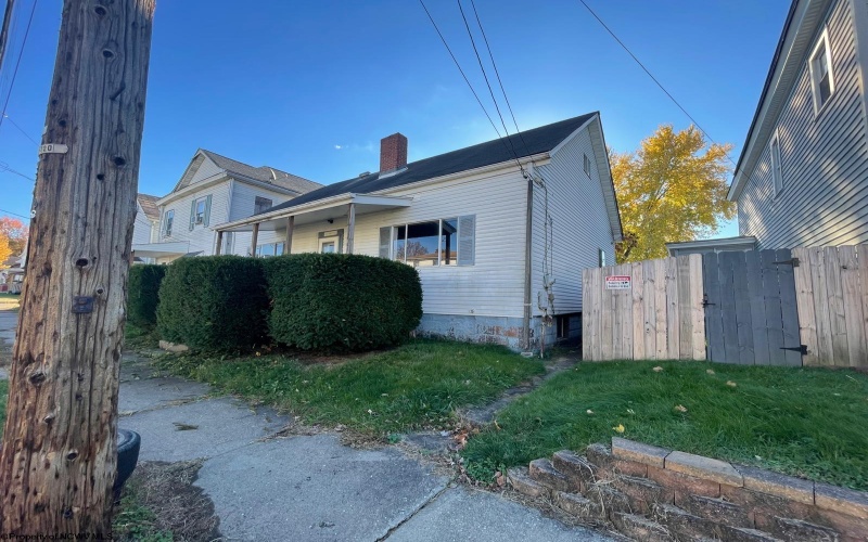 1607 Center Street, Moundsville, West Virginia 26041, 3 Bedrooms Bedrooms, 3 Rooms Rooms,1 BathroomBathrooms,Single Family Detached,For Sale,Center,10157192