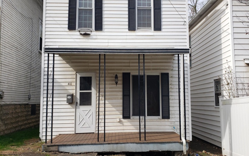 410 Broaddus Avenue, Clarksburg, West Virginia 26301, 2 Bedrooms Bedrooms, 6 Rooms Rooms,1 BathroomBathrooms,Single Family Detached,For Sale,Broaddus,10157187