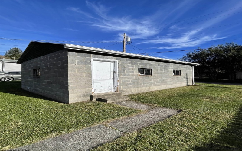 128 Guy Street, Elkins, West Virginia 26241, 3 Bedrooms Bedrooms, 6 Rooms Rooms,1 BathroomBathrooms,Single Family Detached,For Sale,Guy,10157259