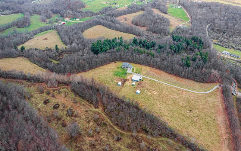 310 Hilltop Drive, Bruceton Mills, West Virginia 26525, 4 Bedrooms Bedrooms, 11 Rooms Rooms,2 BathroomsBathrooms,Single Family Detached,For Sale,Hilltop,10157288